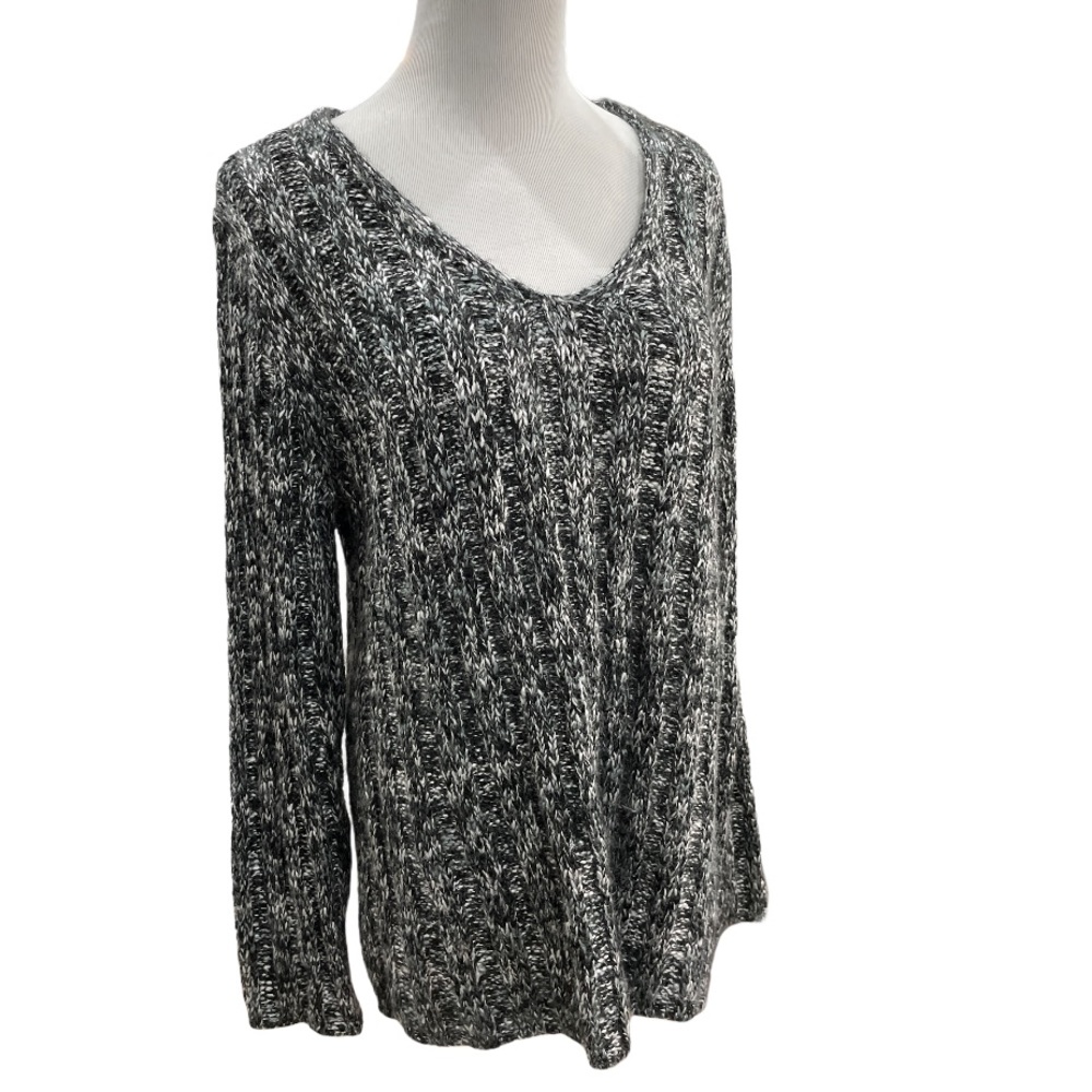 Chico’s black white chunky knit marled sweater